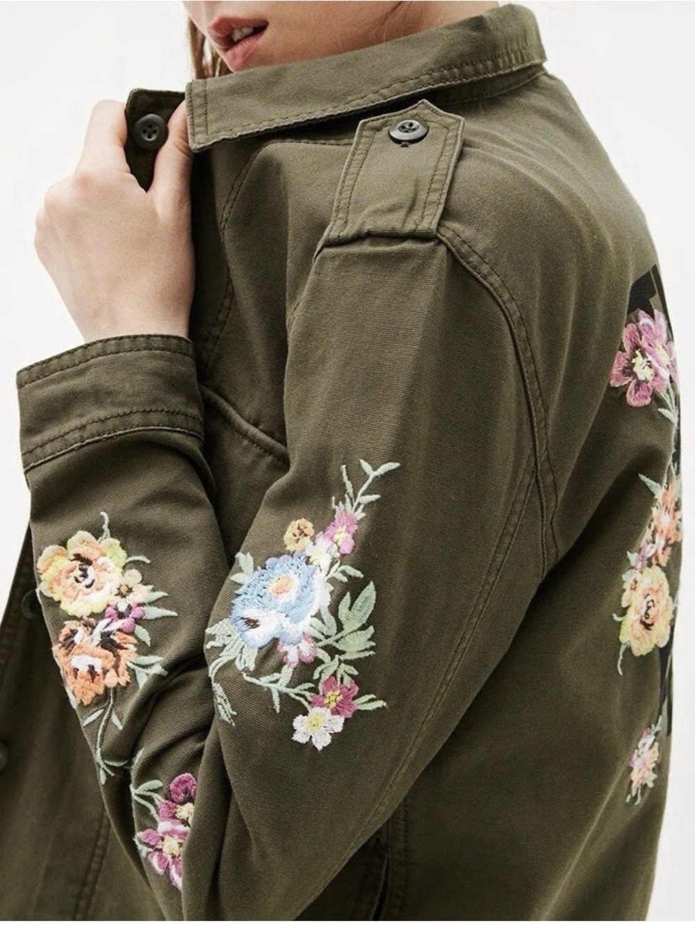 Bershka Ladies Jacket Premium The World is Female Floral Embroidered - XS